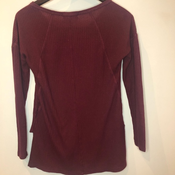 ❣️2 for $15❣️ No Comment NY.LA waffle knit long sleeve shirt, dark red, small. - Picture 2 of 5